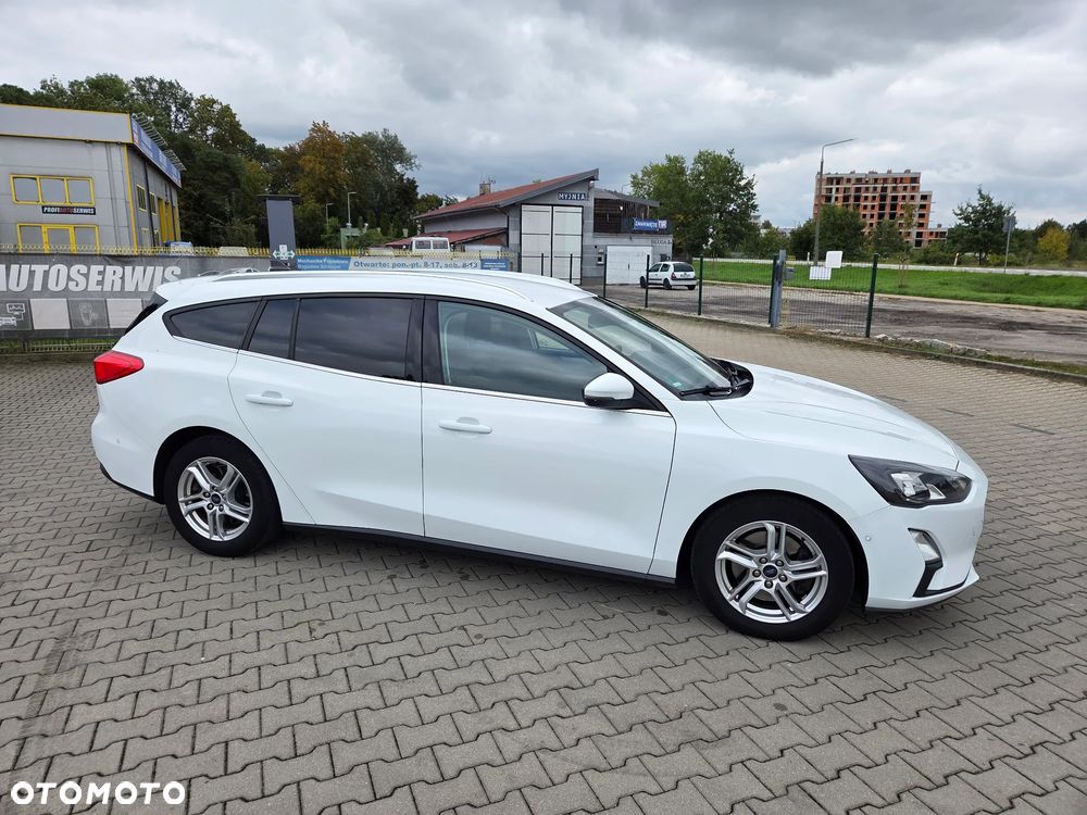 Ford Focus 1.5 EcoBlue Start-Stopp-System TITANIUM - 3