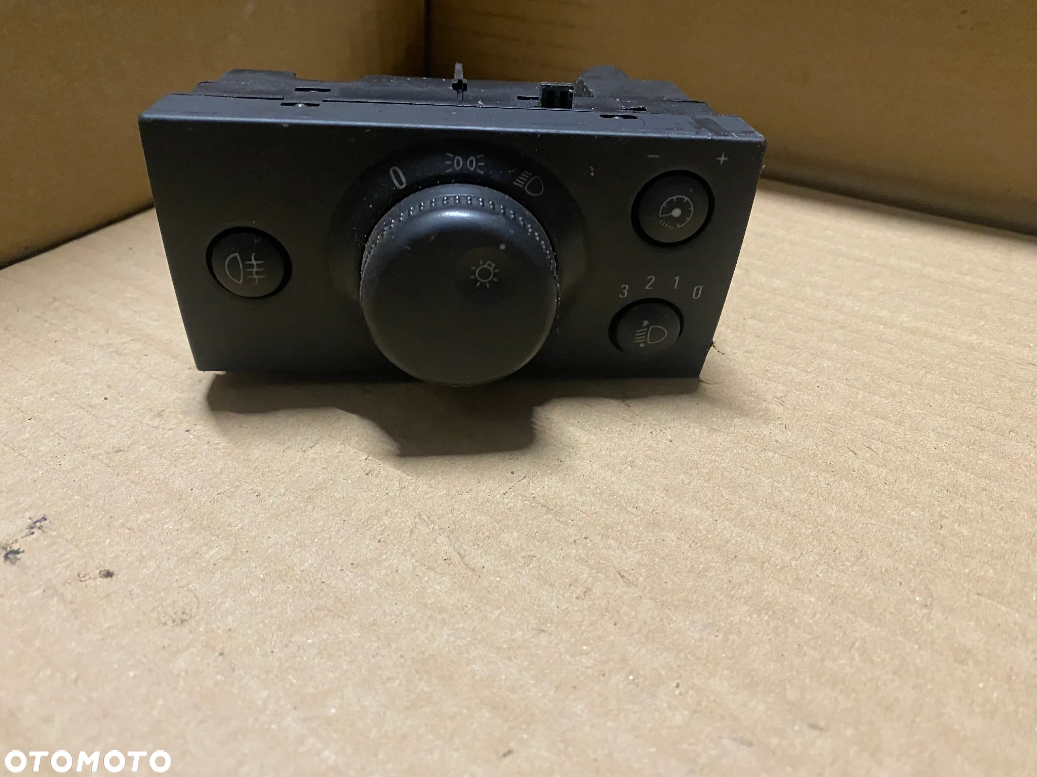 WŁĄCZNIK PRZEŁĄCZNIK ŚWIATEŁ OPEL MERIVA A 93394756 - 3