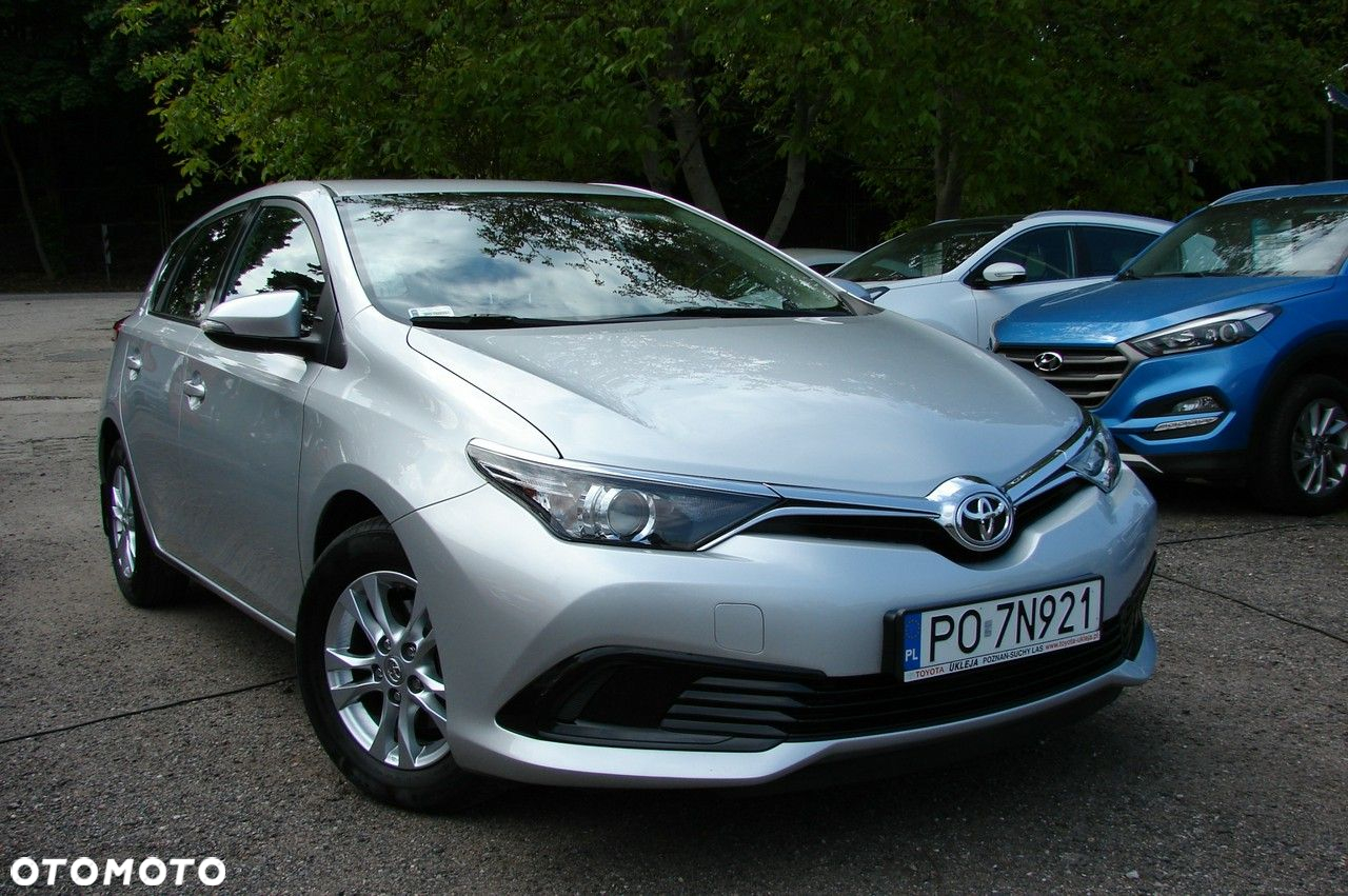 Toyota Auris - 2