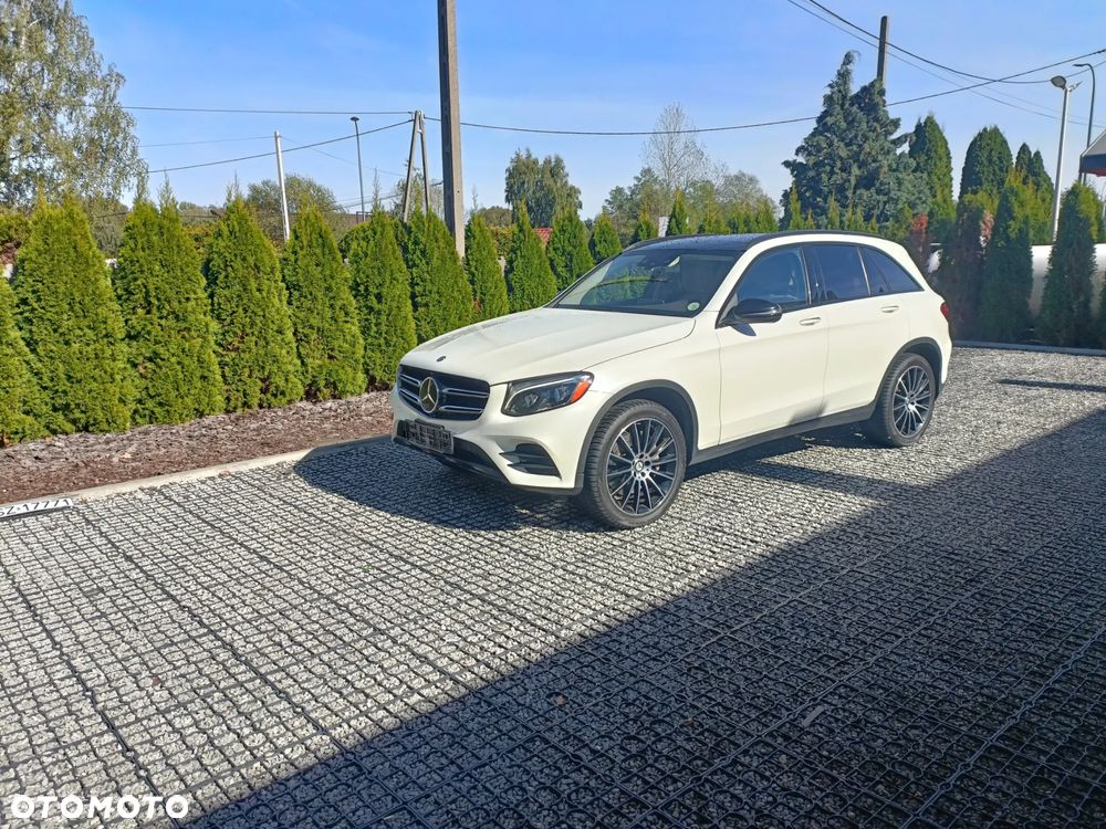 Mercedes-Benz GLC 300 4Matic 9G-TRONIC AMG Line - 7
