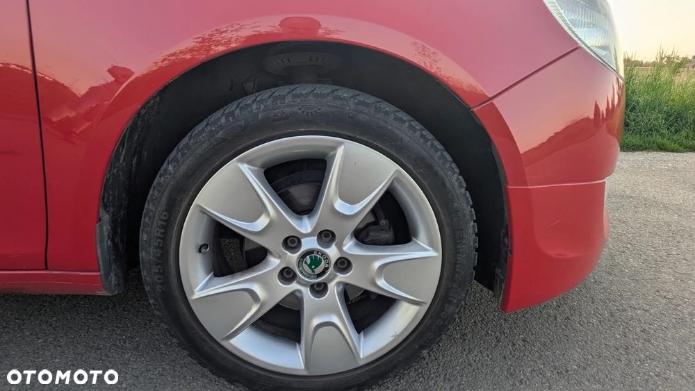 Skoda Fabia 1.6 16V Sportline - 19