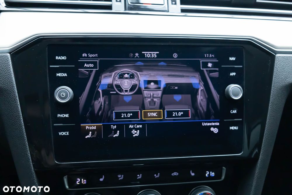 Volkswagen Passat Variant 2.0 TSI Business DSG - 23