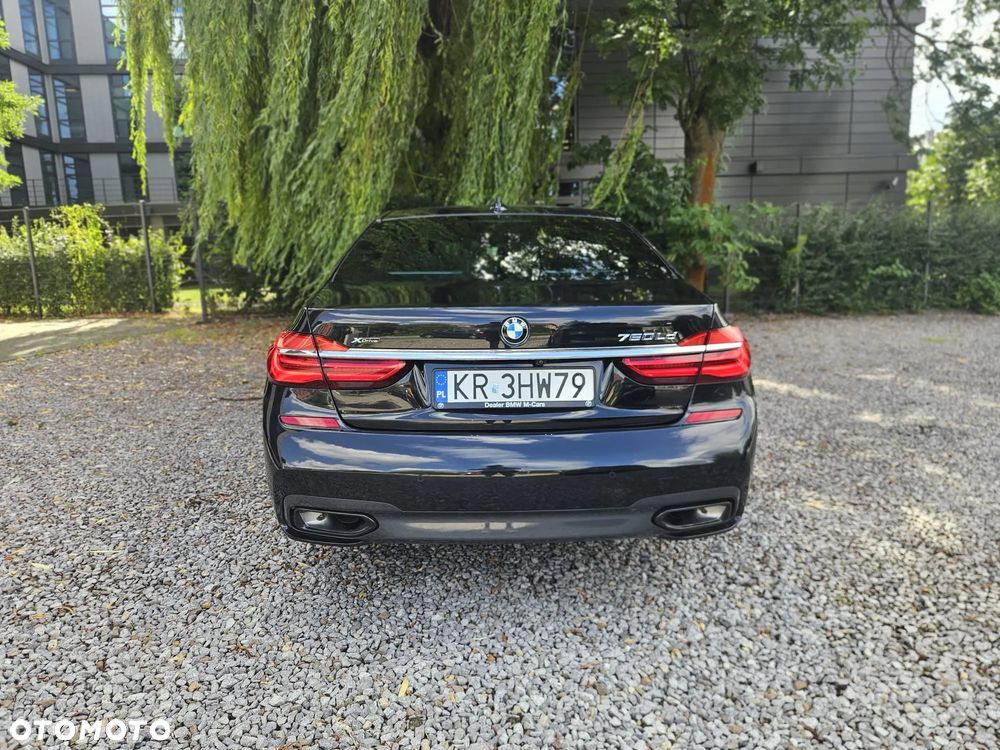 BMW Seria 7 750Ld xDrive sport - 28