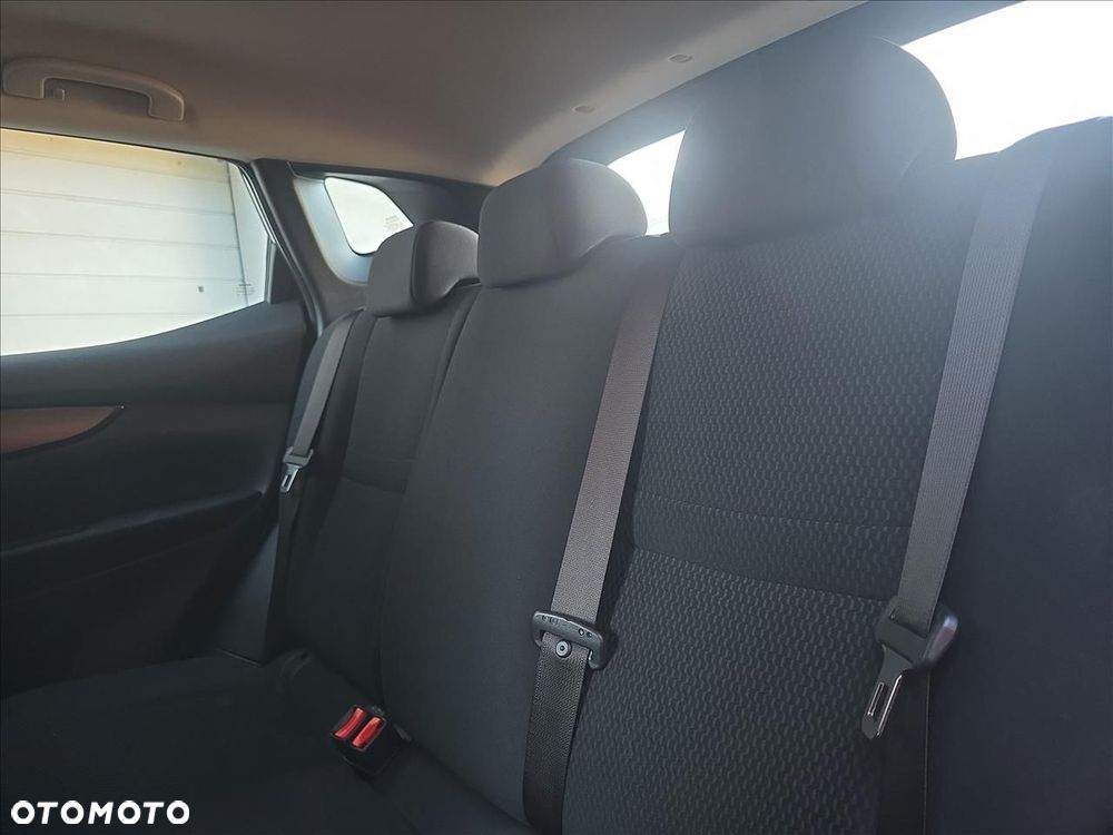 Nissan Qashqai 1.3 DIG-T Visia - 18