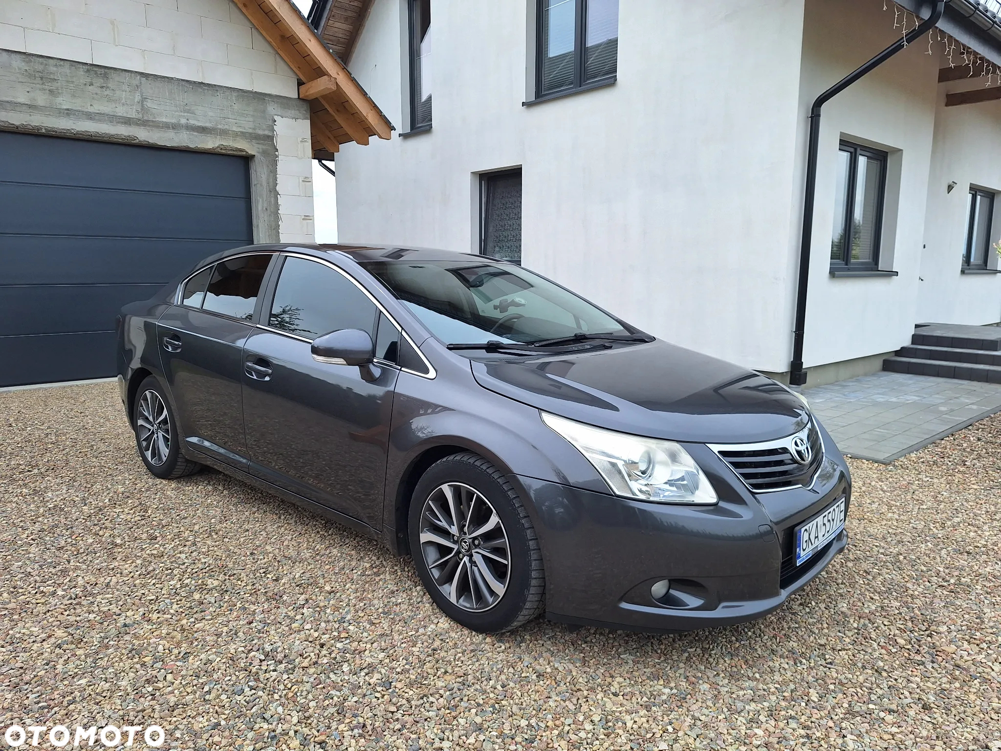 Toyota Avensis - 6