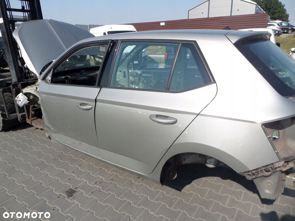 skoda fabia iii 3 hb drzwi tylne lewe tył w kolor lf8h - 2