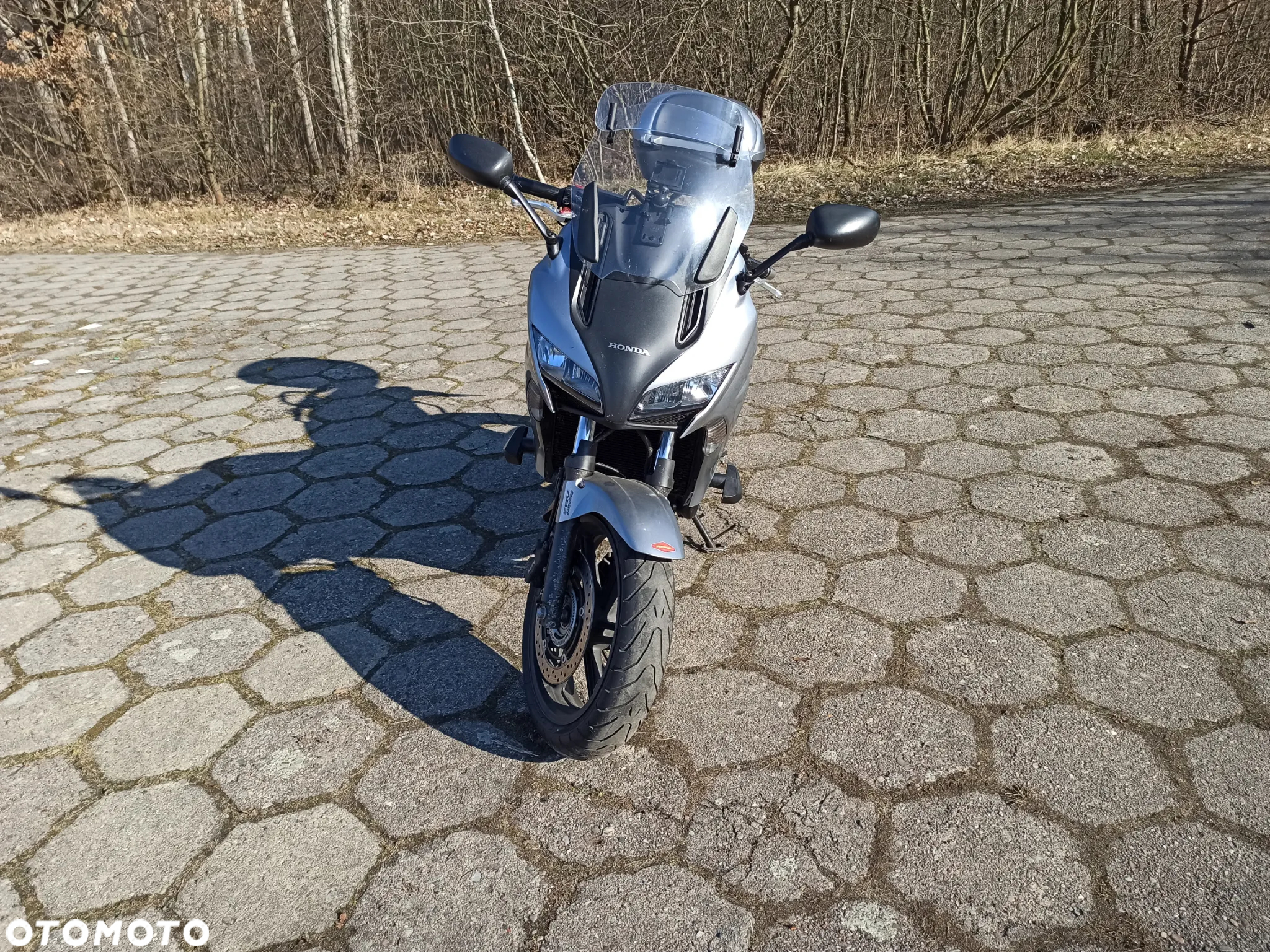 Honda CBF - 4