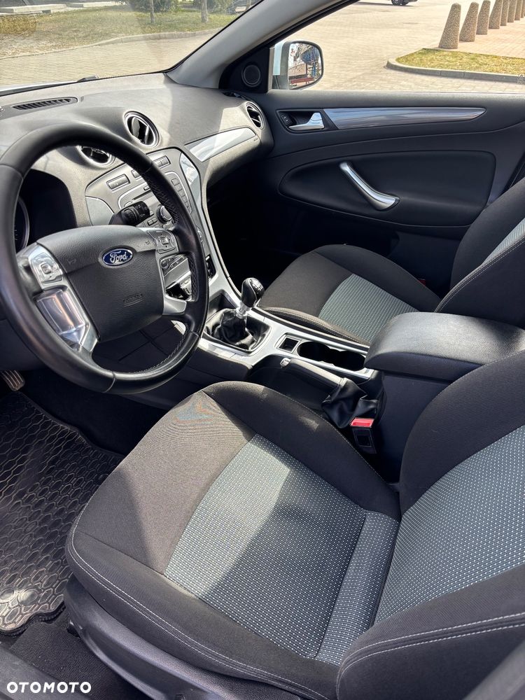 Ford Mondeo 2.0 TDCi Titanium - 9