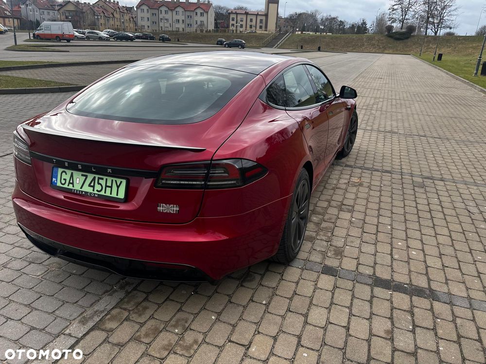 Tesla Model S - 7