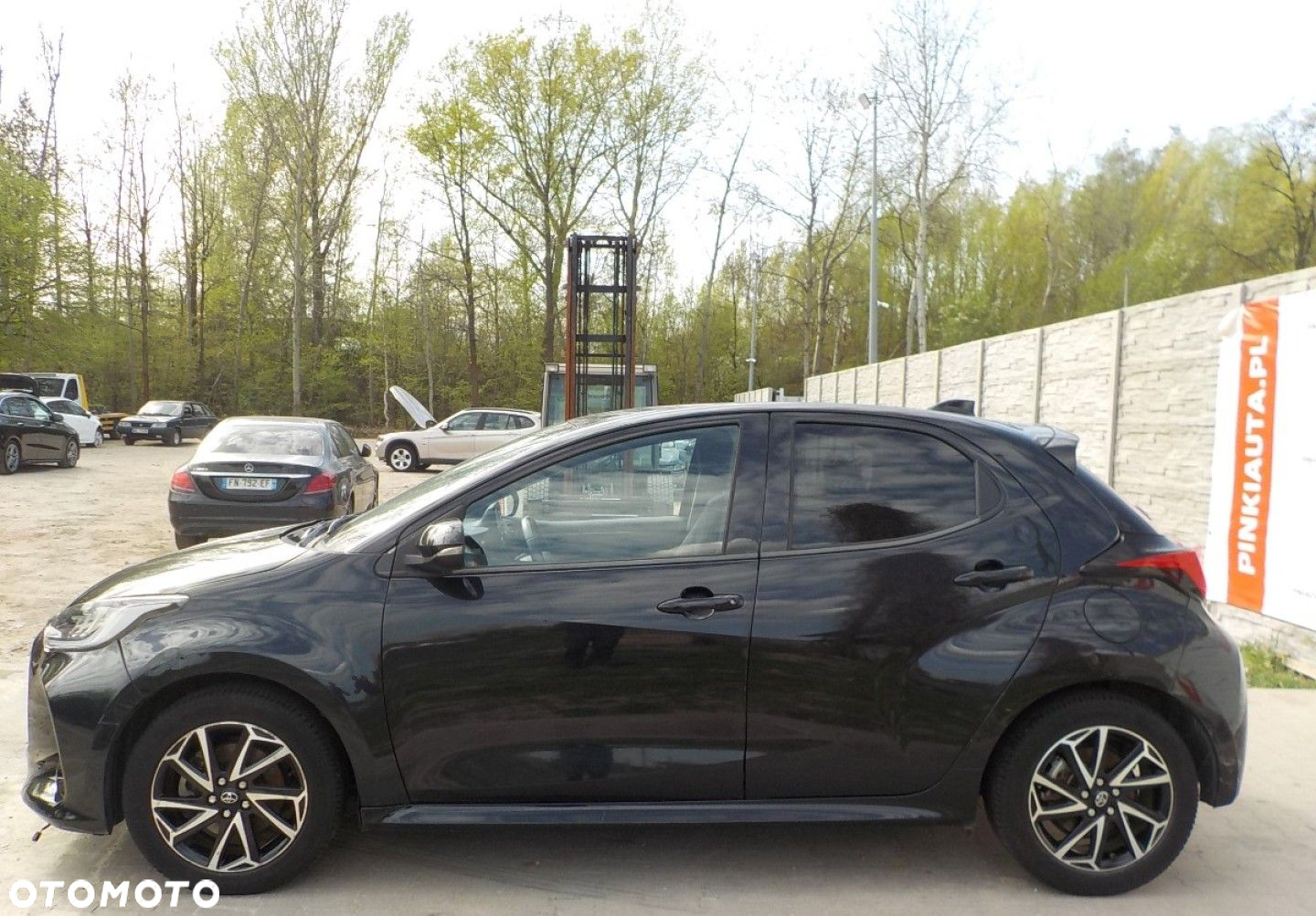 Toyota Yaris - 10