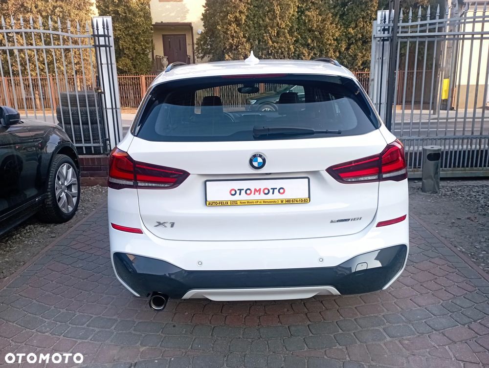 BMW X1 sDrive18i M Sport - 5