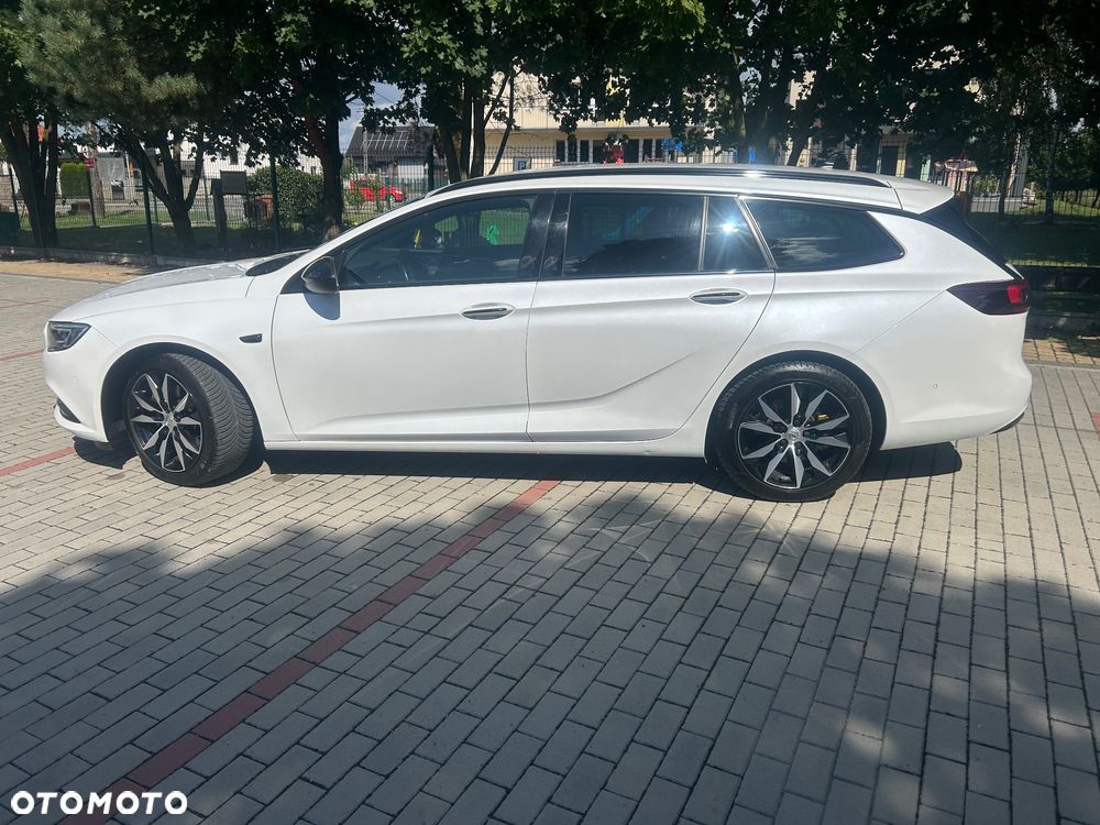 Opel Insignia 2.0 BiTurbo 4x4 Exclusive - 3