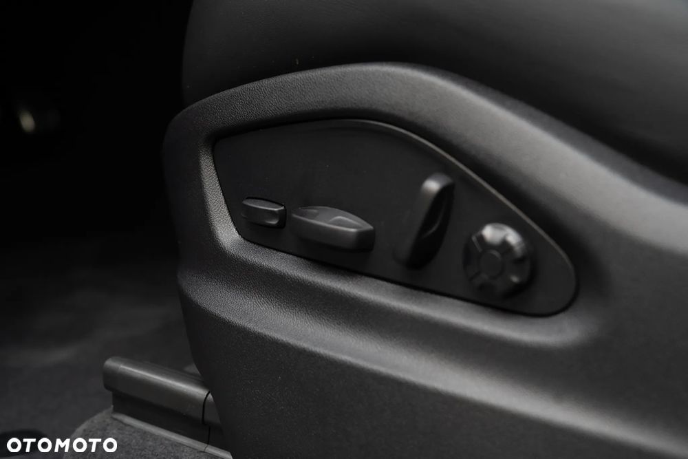 Porsche Cayenne Black Edition - 29