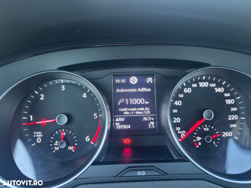 Volkswagen Passat 2.0 TDI SCR Business - 19