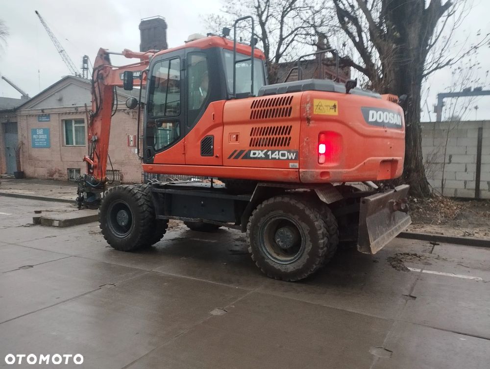 Doosan DX 140-3 - 4