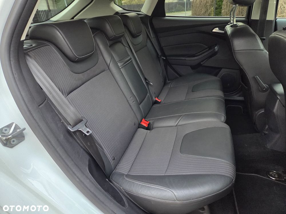 Ford Focus 1.6 EcoBoost Titanium - 9