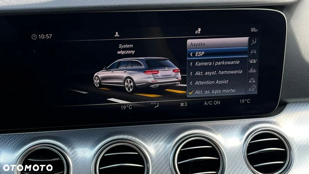 Mercedes-Benz Klasa E 220 d 4-Matic 9G-TRONIC - 36
