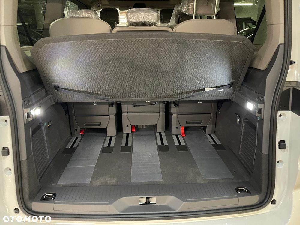 Volkswagen Multivan 1.5 eHybrid PHEV 180kW 4Motion L2 Edition DSG - 11