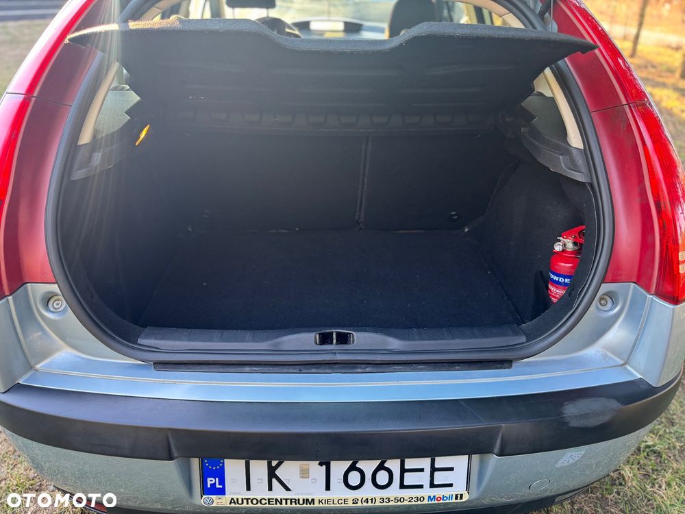 Citroën C4 1.6 16V Magic - 7