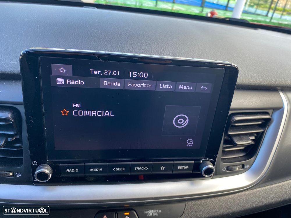 Kia Stonic 1.2 by FILA - 26