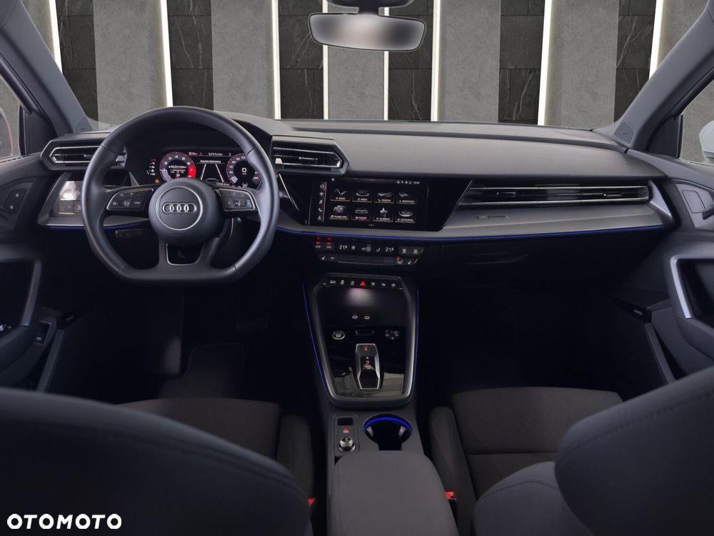 Audi A3 Sportback - 12