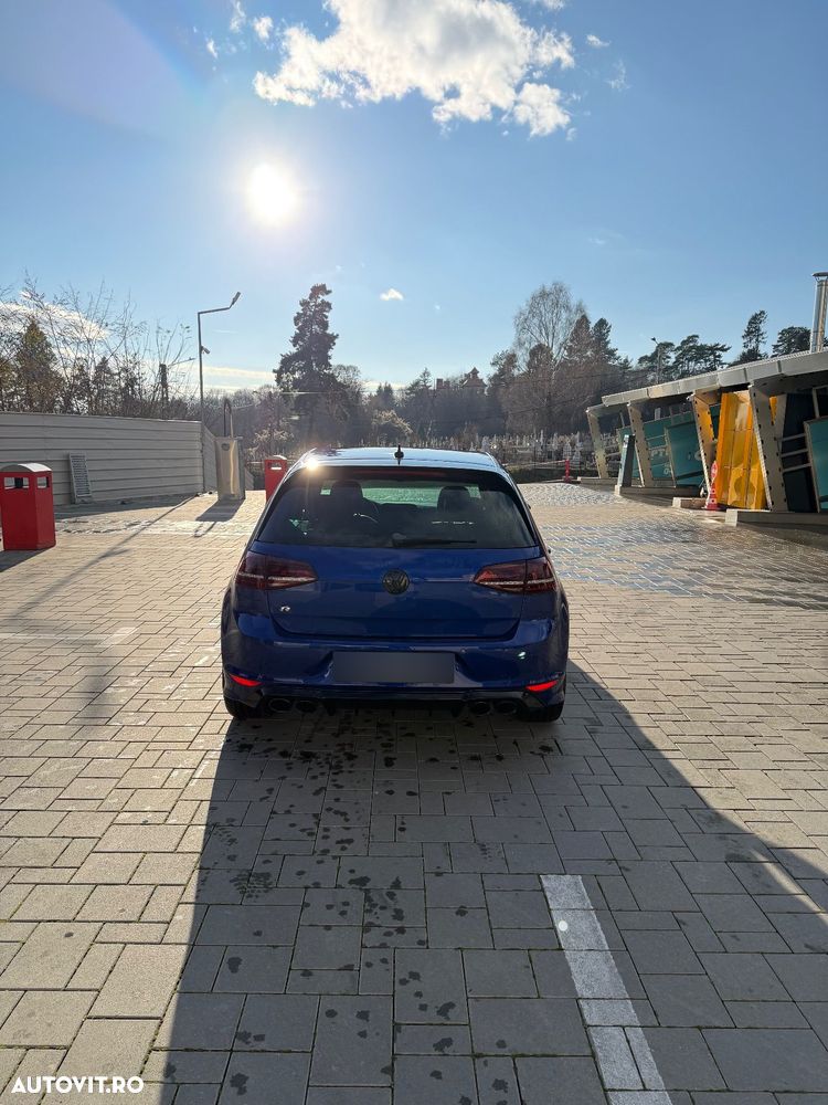 Volkswagen Golf R 4Motion (BlueMotion Technology) DSG - 4