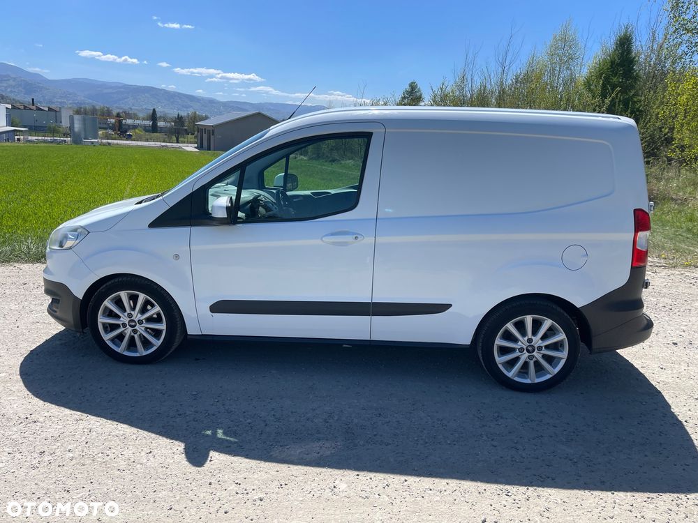 Ford Courier - 6