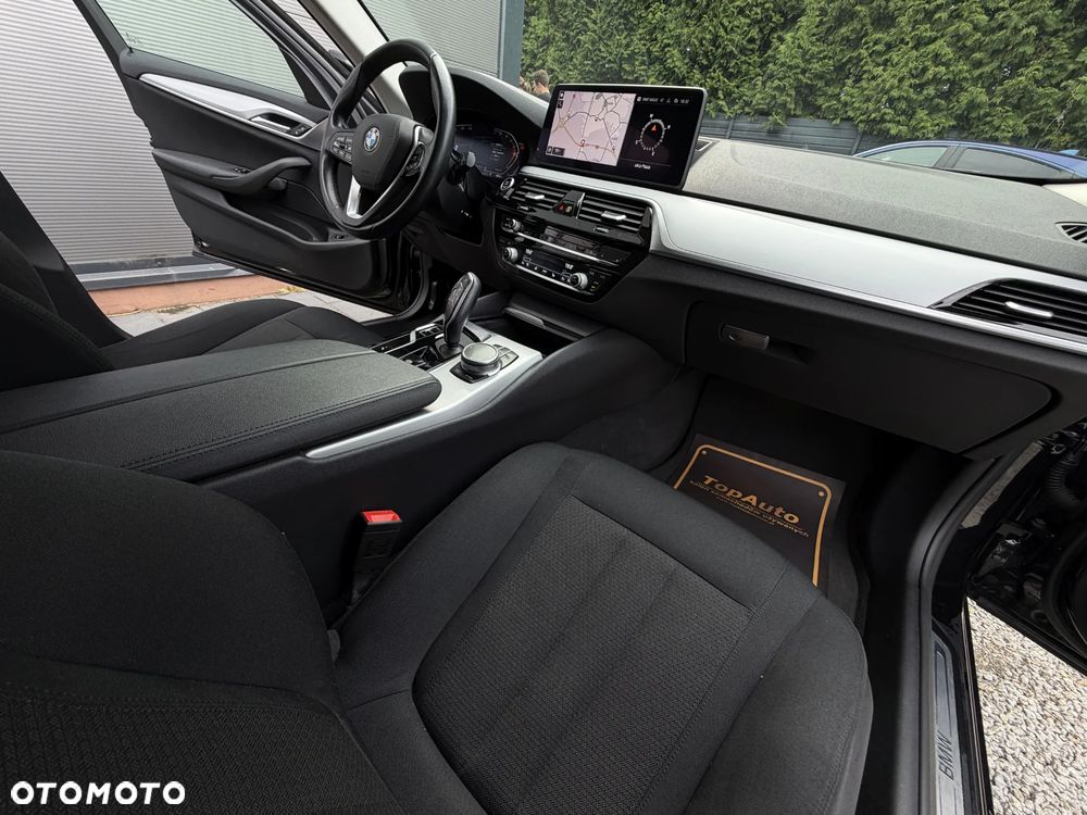 BMW Seria 5 520d - 15