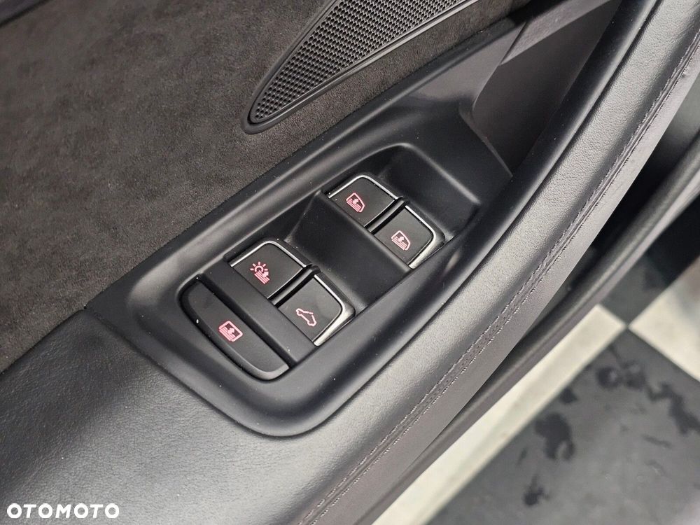 Audi A8 - 31