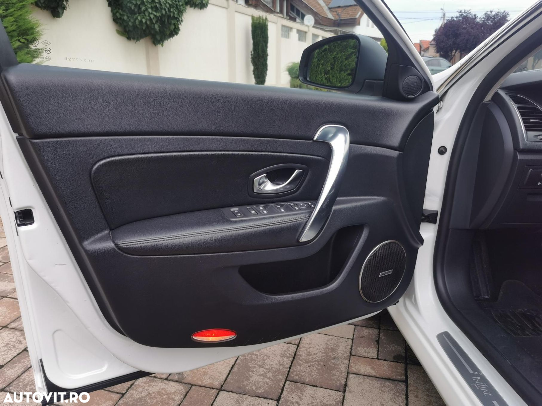 Renault Latitude 2.0 dCi Initiale Aut. - 12