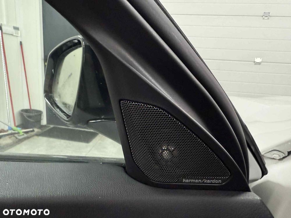 BMW Seria 1 120i Edition Colorvision - 24