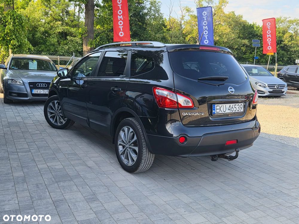 Nissan Qashqai+2 - 15