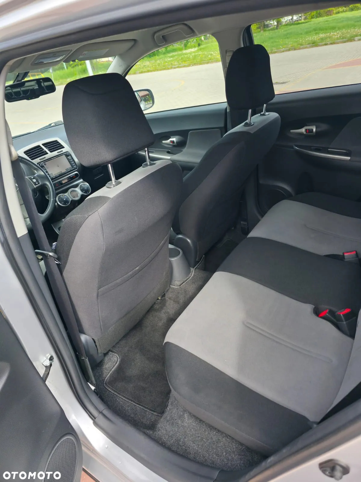 Toyota Urban Cruiser 1.4 D-4D Sol 4x4 - 9