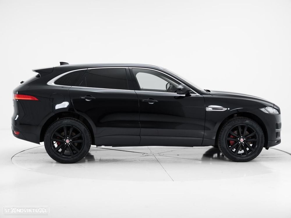 Jaguar F-Pace - 3