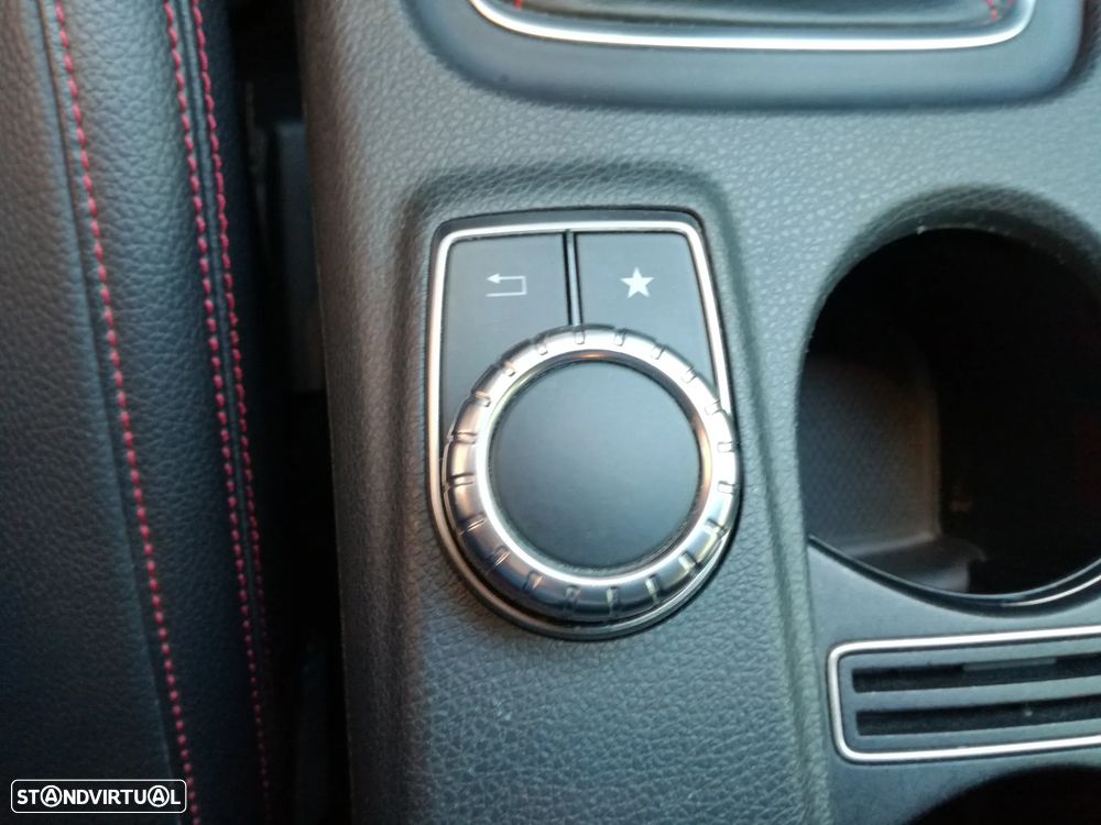 Mercedes-Benz A 200 d AMG Line - 26