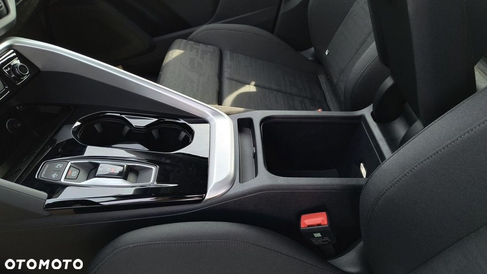 Audi Q5 Sportback - 28