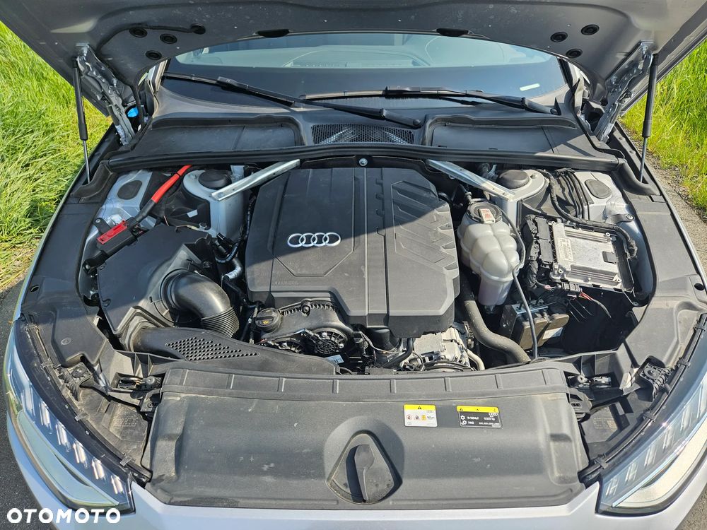 Audi A4 Avant 40 TFSI quattro S tronic - 6