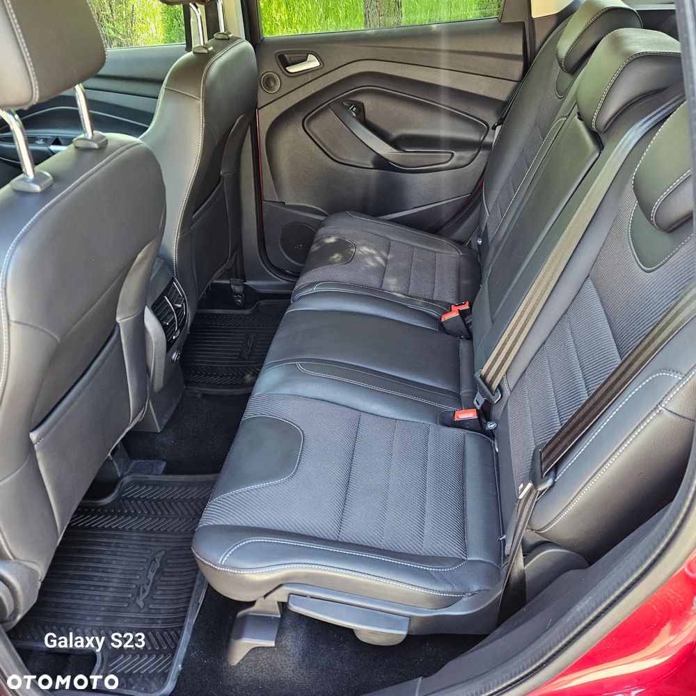 Ford Kuga 1.5 EcoBoost 2x4 Titanium - 18