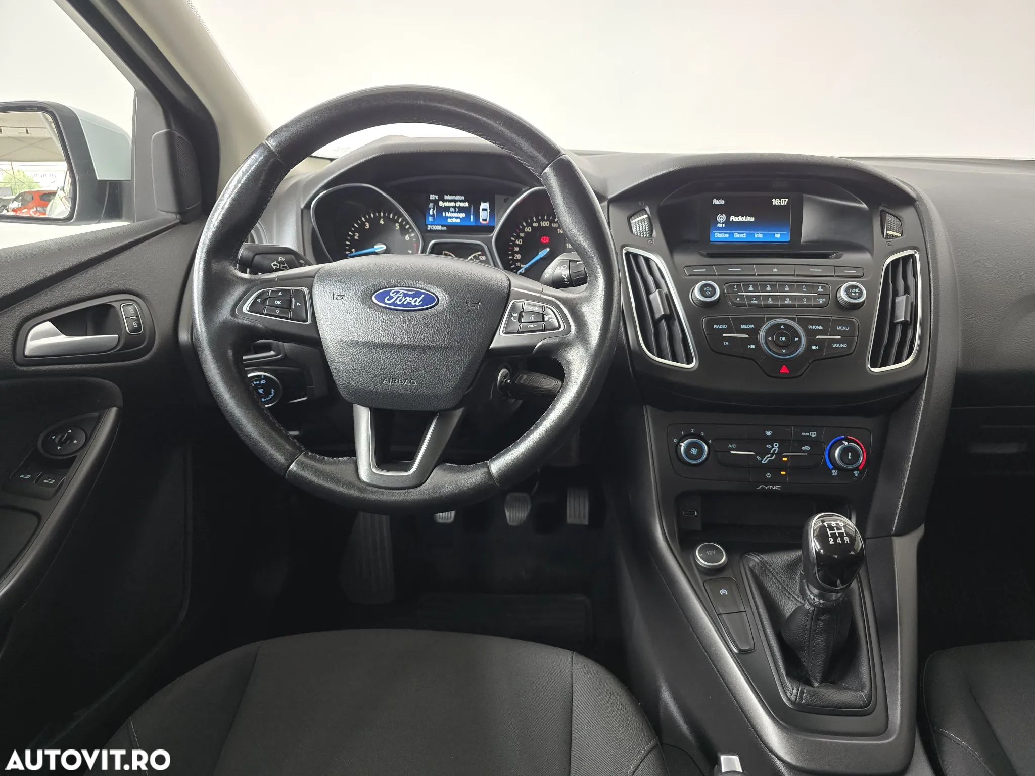 Ford Focus 1.0 EcoBoost Trend - 3