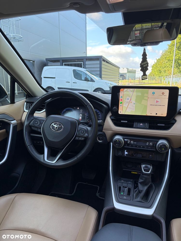 Toyota RAV4 - 10