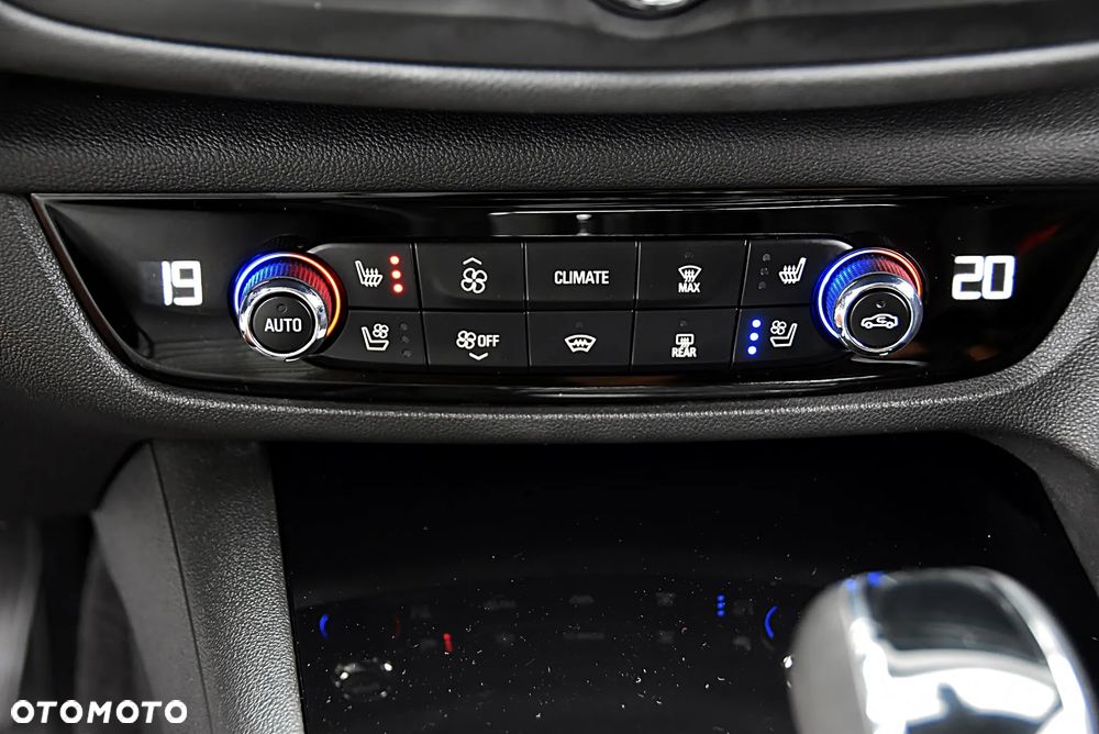 Opel Insignia 2.0 BiTurbo 4x4 Innovation - 20