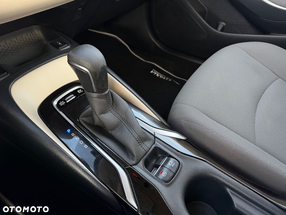 Toyota Corolla 1.8 Hybrid Comfort - 21