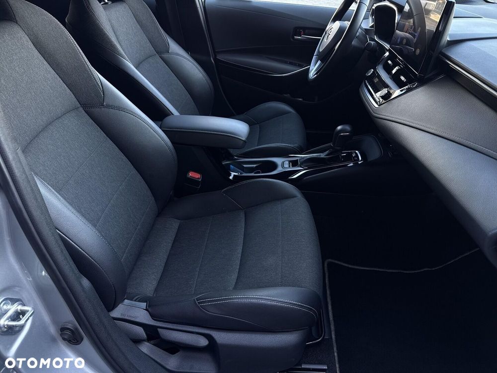 Toyota Corolla 1.8 Hybrid Style - 14