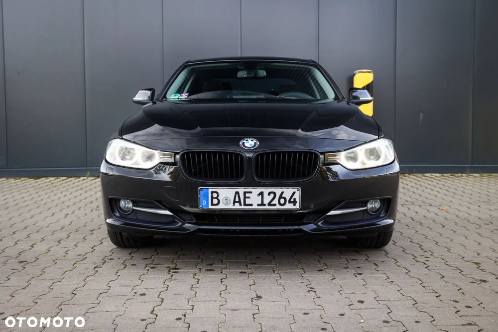 BMW Seria 3 320d Blue Performance Sport Line - 7