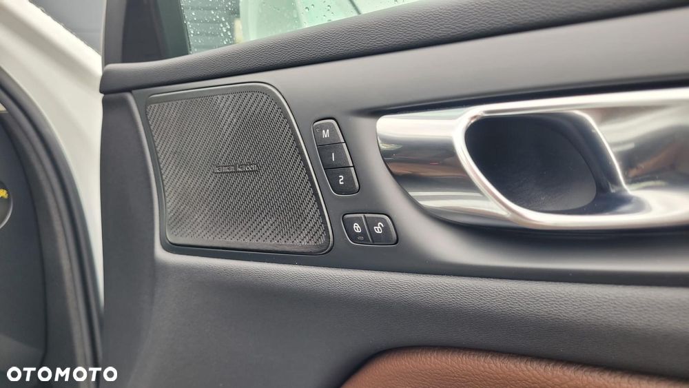 Volvo V60 D4 AWD Geartronic Inscription - 40