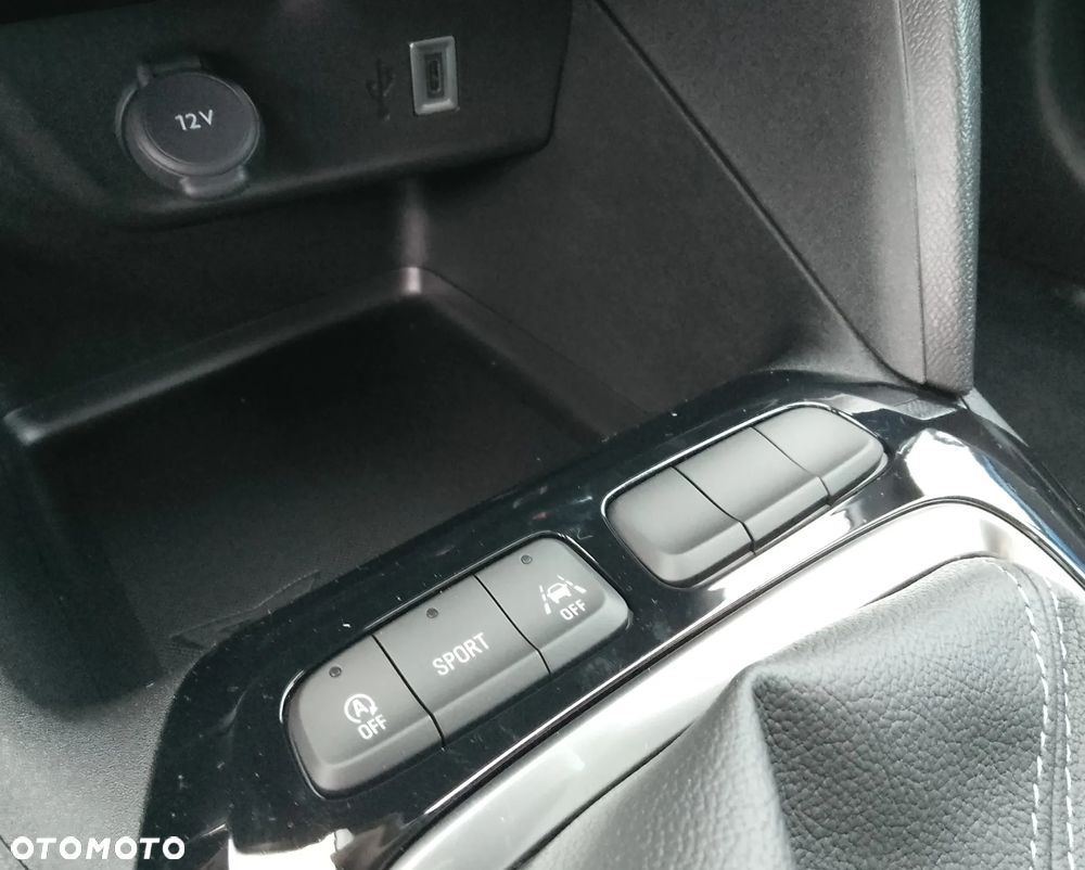 Opel Corsa 1.2 S&S - 25