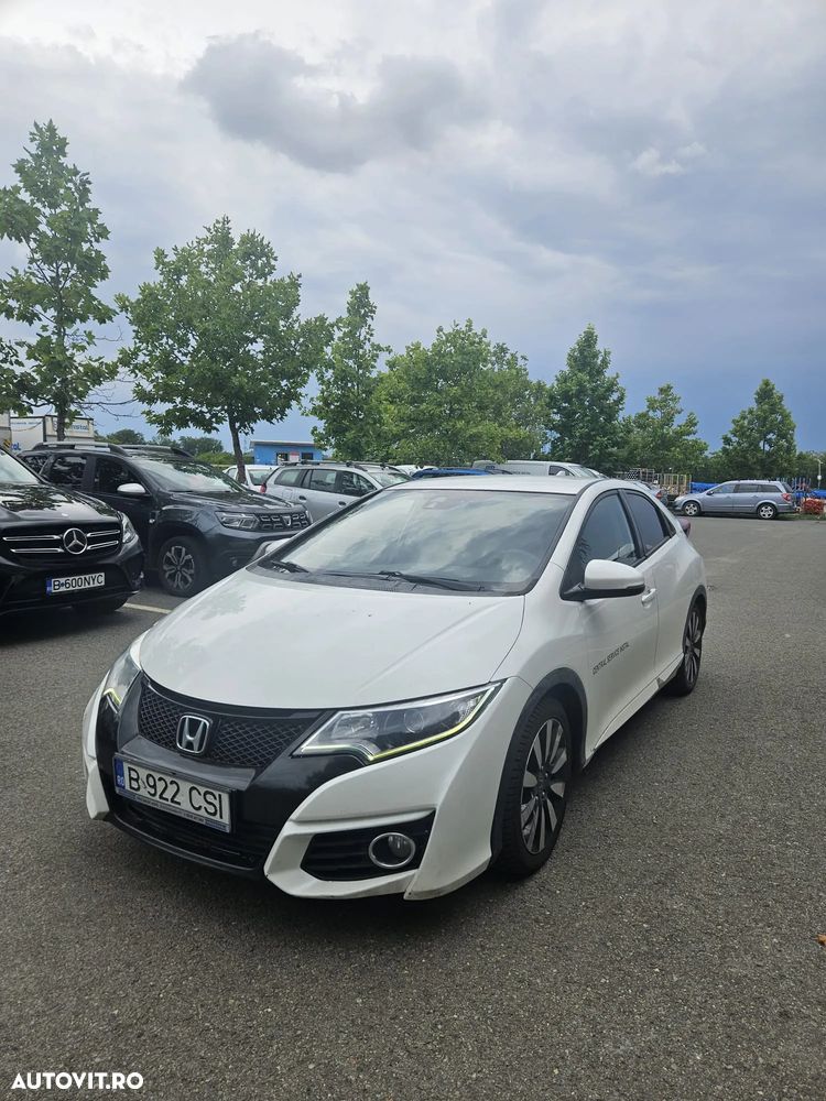 Honda Civic 1.6 i-DTEC MT Elegance - 1