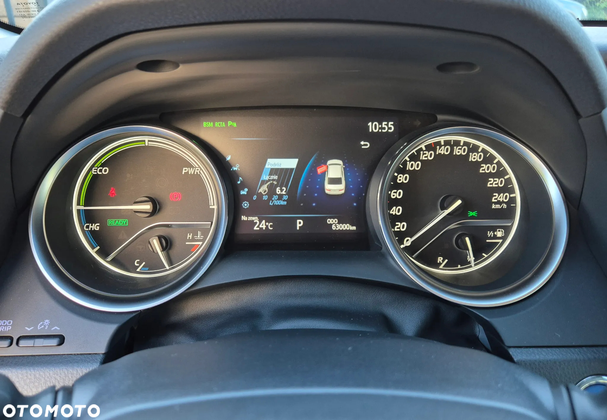 Toyota Camry 2.5 Hybrid Executive CVT - 10