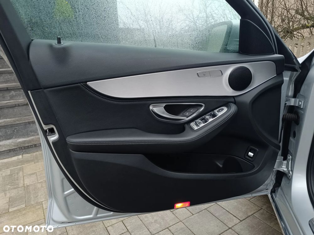 Mercedes-Benz Klasa C 180 Avantgarde - 12