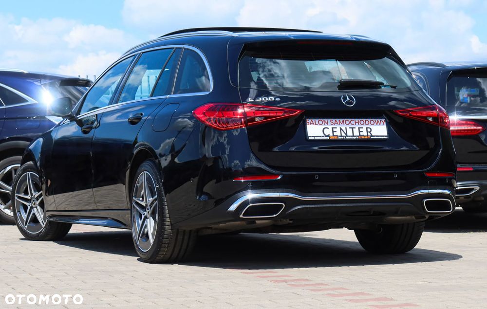 Mercedes-Benz Klasa C 300 e PHEV AMG - 30